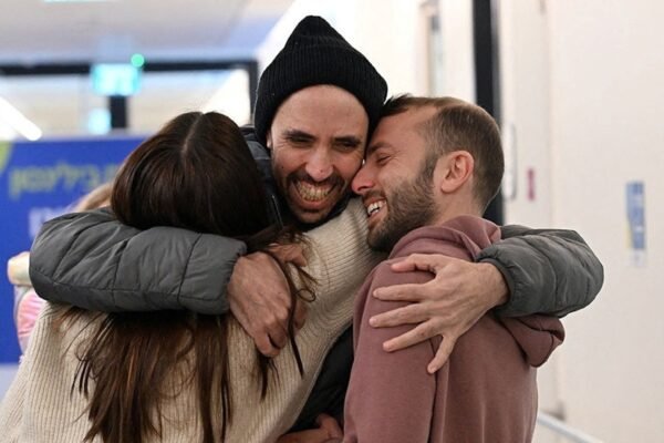 60 feet under a 3 -foot wide tomb: Israeli host details released conditions of Hamas captivity: reporter’s notebook Photo: Tal Shham, a hostage that was held in Gaza from the deadly attack on October 7, 2023, reacts while gathering with his family, on February 22, 2025.