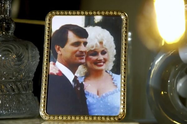 Dolly Parton’s husband, Carl Dean, dies at 82 Dolly Parton's husband, Carl Dean, dies at 82